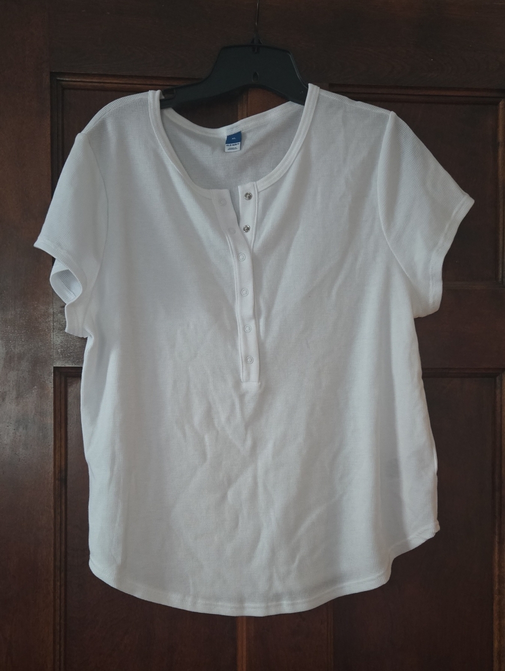 Classic White Henley Tee - Old NAVY Women’s Short Sleeve Top NWOT